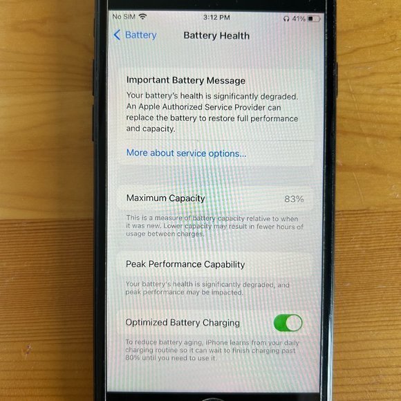 Apple iPhone 7 (EUC, Unlocked) - Picture 9 of 13